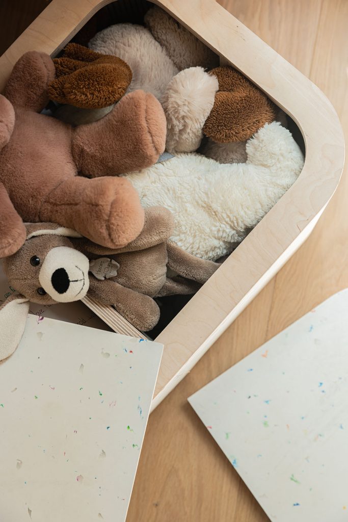 Coffre à jouets en bois recyclé, chambre enfant, mobilier design à Aix-en-Provence